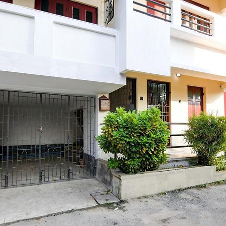 Oyo Simplex Guest House Behala コルカタ エクステリア 写真