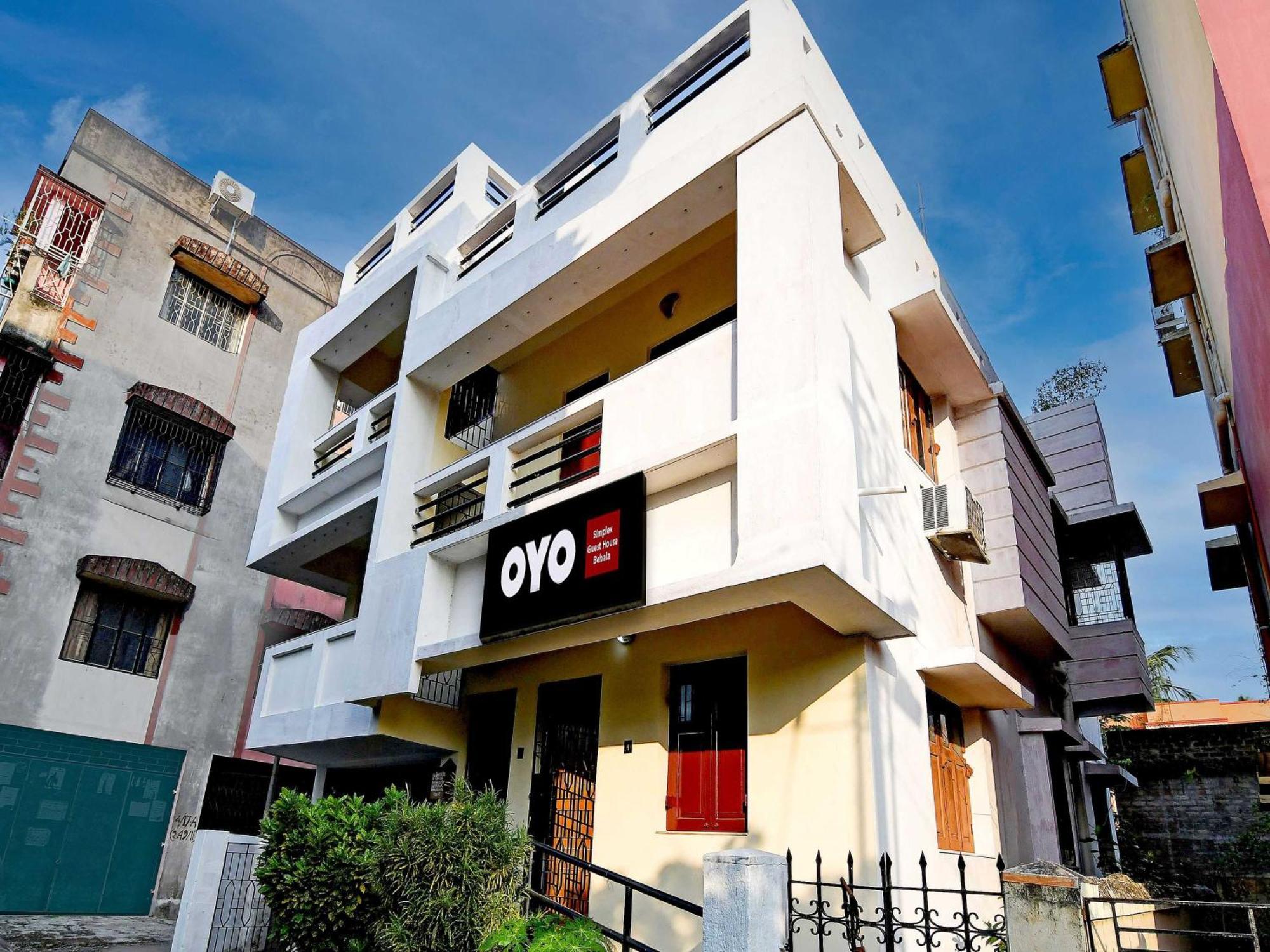 Oyo Simplex Guest House Behala コルカタ エクステリア 写真